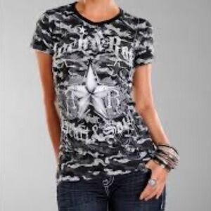 Rock & Roll Cowgirl Studded Camo Tee Shirt Size Medium 
-